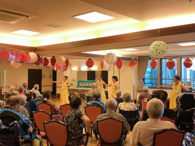 介護施設でボランティア♪